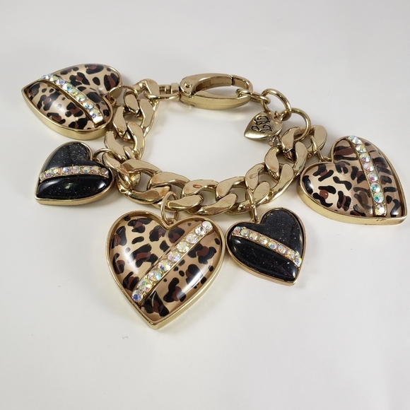 COPY - Betsey johnson huge leopard heart bracelet - Picture 2 of 4